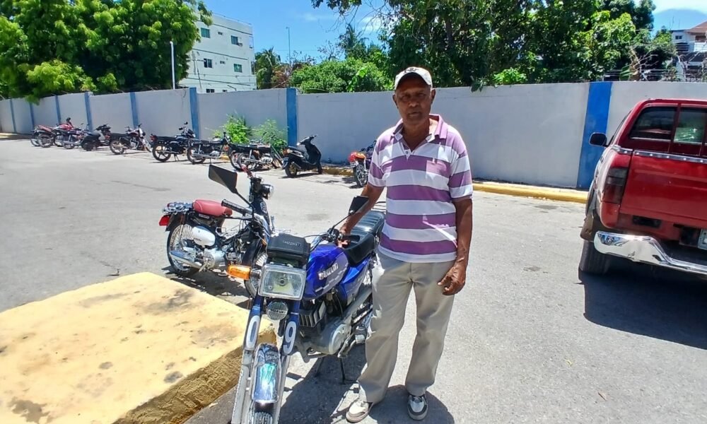 motocicleta recuperada en Barahona