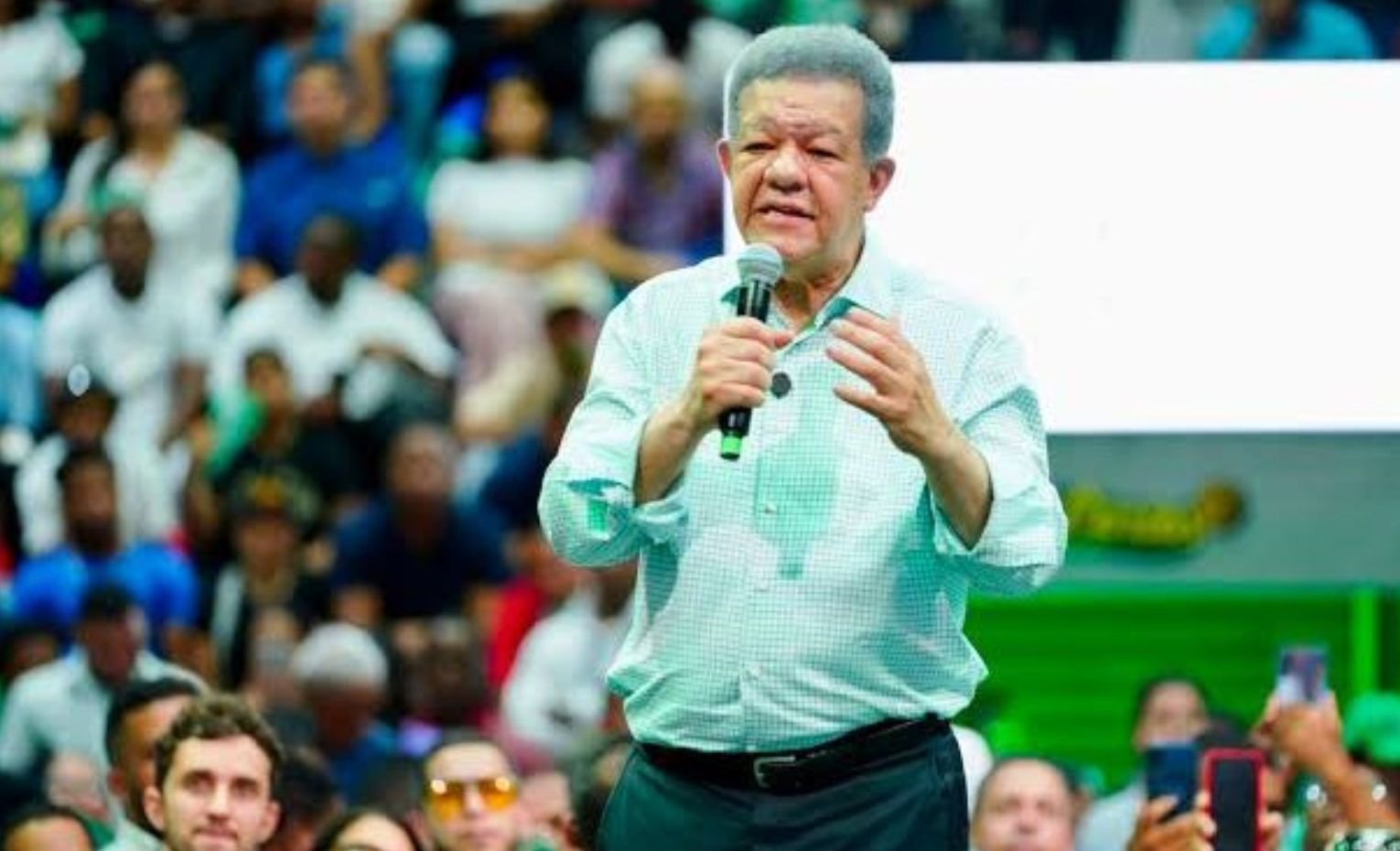 Leonel Fernández reforma policial