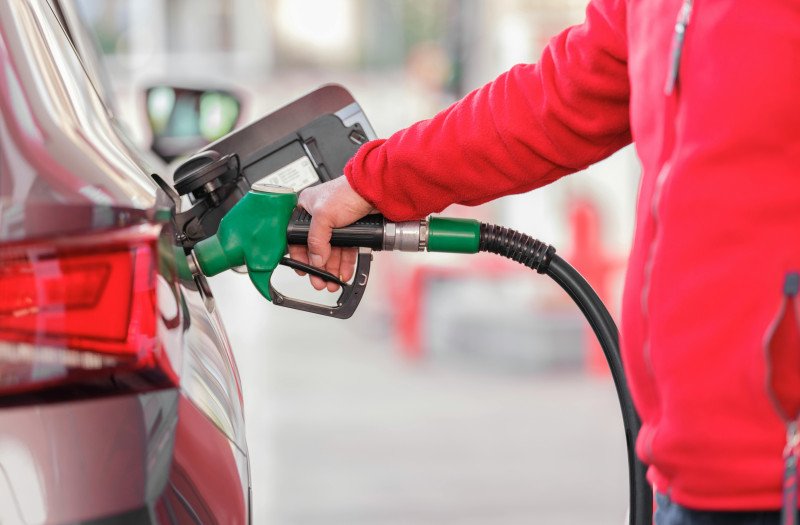 Precios de los combustibles bajan GLP, gasolina y gasoil regular