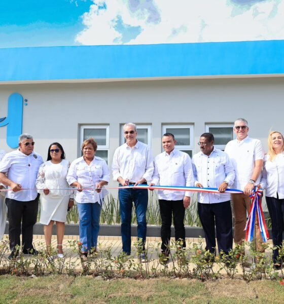 Presidente Abinader deja INAUGURADO HOSPITAL