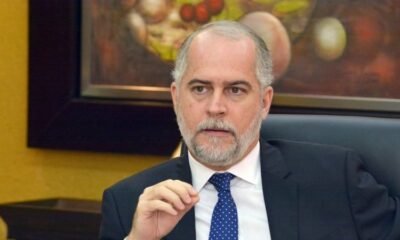 Alejandro Fernández renuncia a la Superintendencia de Bancos