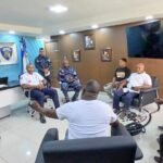 director-regional-sur-recibe-comision-agricultores-cuenca-baja-barahona