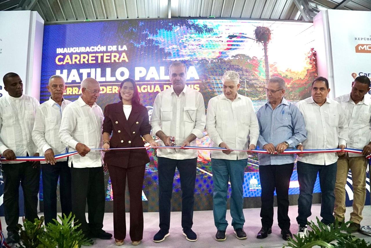 presidente Abinader inaugura la carretera Hatillo Palma–Derramadero–Agua