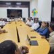 Alcaldes de la Región Enriquillo se reúnen en Barahona para coordinar acciones sobre ordenamiento territorial, residuos sólidos y FEDOMU.