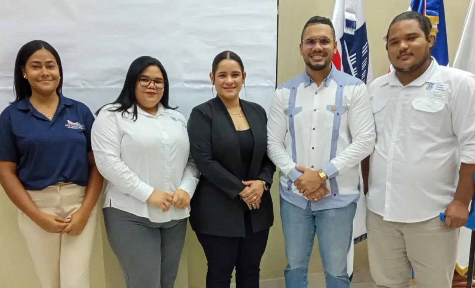 Ayuntamiento de Barahona fortalece transparencia y cumplimiento normativo
