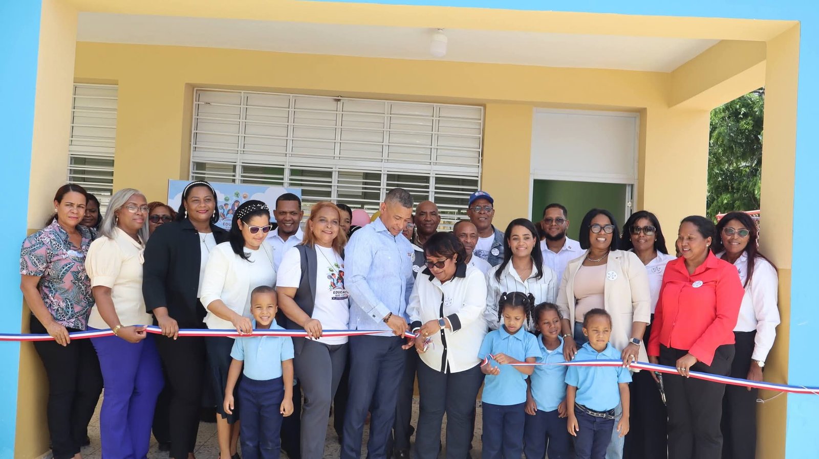 A través de Infraestructura Escolar; Gobierno inaugura varias aulas en Barahona para beneficiar más de 100 niños del Nivel Inicial