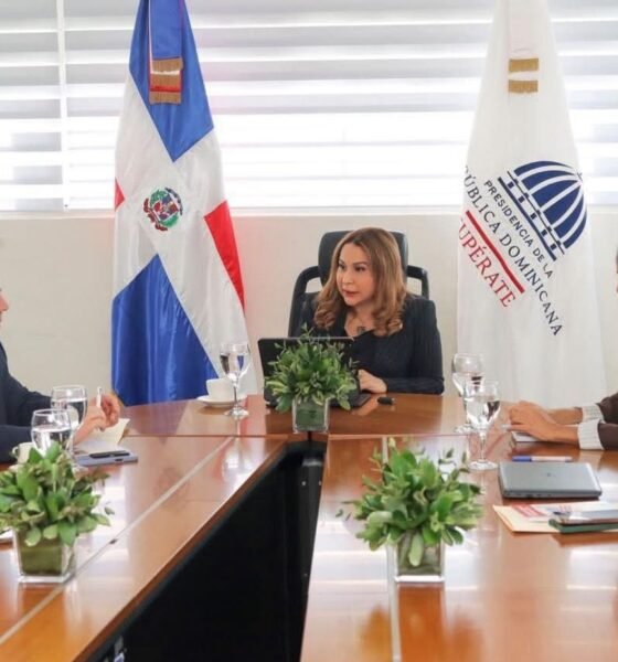 Durante la reunión, Mayra Jimenez, destacó la importancia de continuar fortaleciendo las políticas de protección social y ampliar la política de cuidados. Asimismo, abordó el proceso de discusión de la ley de cuidados y planteó la