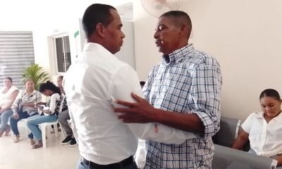 SOLIDARIDAD ! Alcalde Hamilton Nin Connor (Pichón) acude a funeneria en solidaridad con la familia Carbonell en Villa Central.