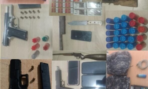 Policía Nacional ocupa siete armas de fuego durante allanamientos en Barahona y Vicente Noble, además de municiones y otros objetos.