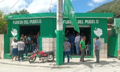 Fuerza del Pueblo juramenta nuevos miembros y apertura local en Polo