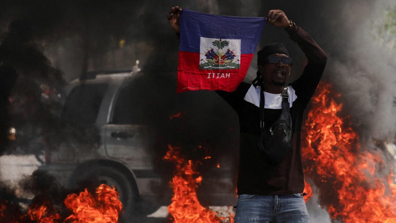 Se eleva a 40 los muertos en ataque de pandillas cerca de la capital de Haití