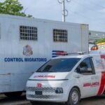 Hallan cadáver en descomposición dentro de camión de Dirección de Migración en la sede de la institución
