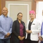 Noel Octavio Suberví atiende solicitud del Hospital Regional Taiwán 19 de Marzo para contribuir al mejoramiento de su salón de conferencias.