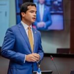 Omar responde a De Camps sobre estudiantes extranjeros en escuelas