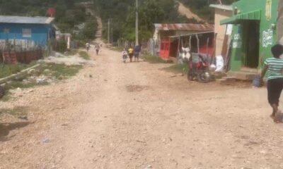 Dirigente comunitario denuncia abandono del sector La Raqueta de Barahona