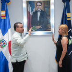 La doctora Jenny Olivero asumió la dirección del Hospital Regional Jaime Mota, tras ser juramentada por el director ejecutivo del SNS, Julio Landrón.