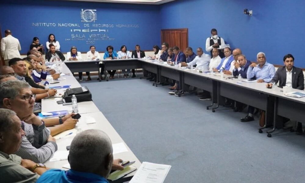 INDRHI presenta diseños de las obras complementarias de la Presa de Monte Grande, con una inversión de US$336 millones para agua, riego y energía.