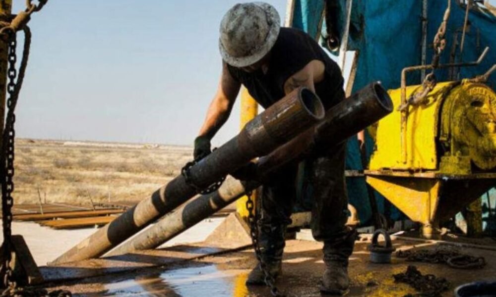 petroleo-texas-sube-expectativa-reapertura-ormuz
