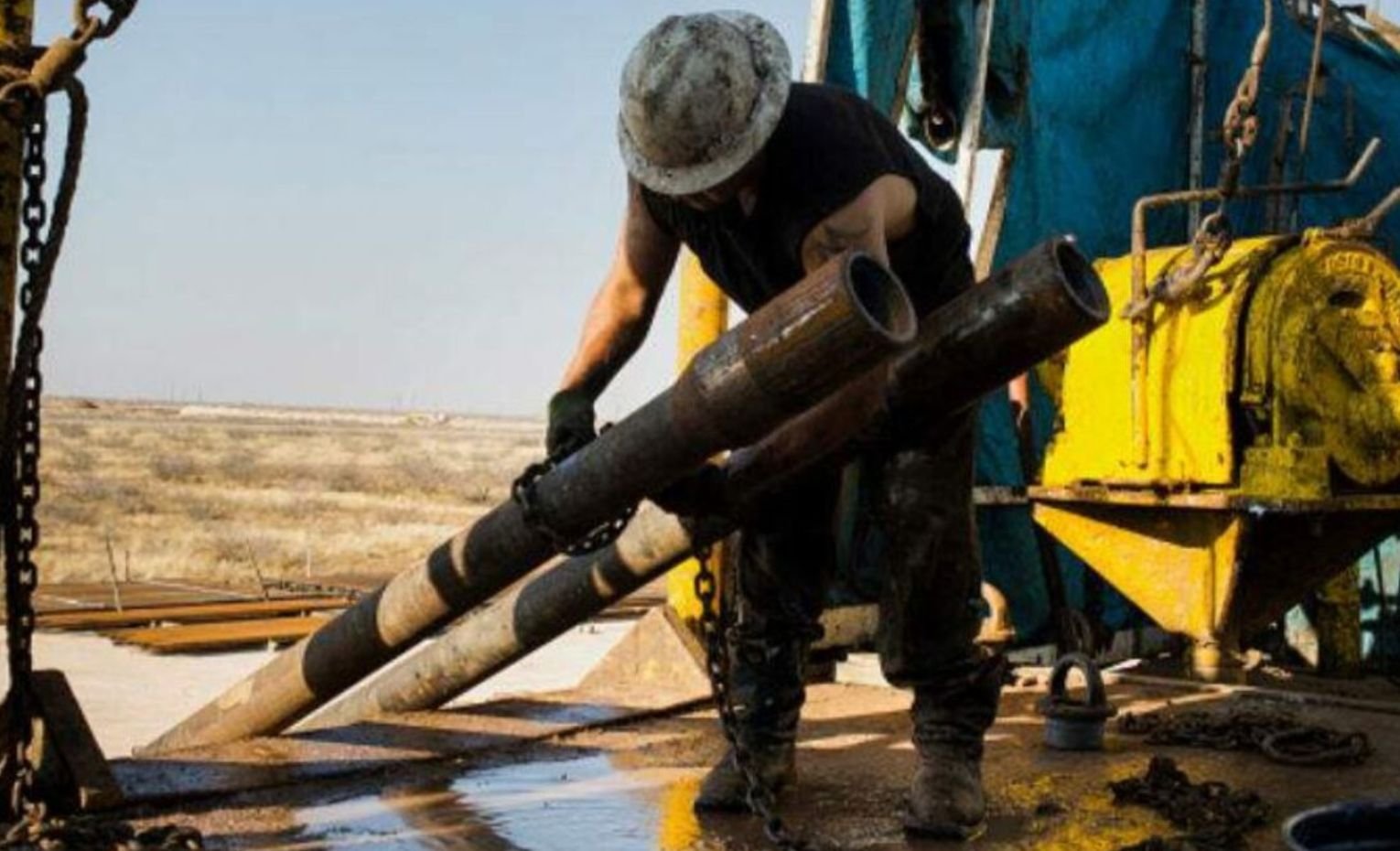 petroleo-texas-sube-expectativa-reapertura-ormuz
