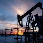 El petróleo de Texas cierra agosto en 85,76 dólares tras los ataques entre EE. UU. e Irán