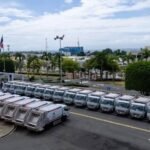 Ayuntamiento de Barahona recibe nuevo camión compactador de basura
