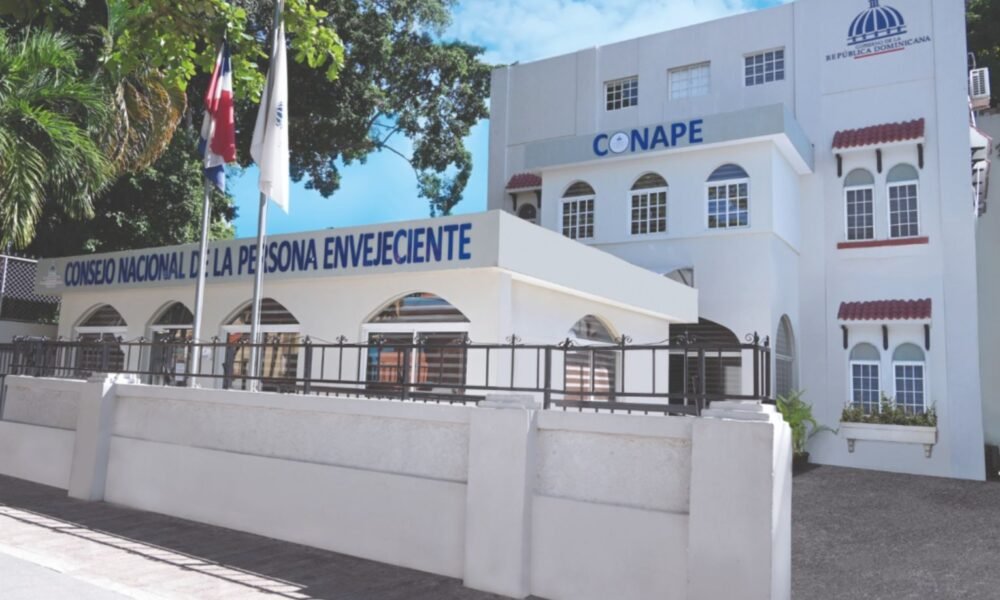 Investigación sobre dónde están los recursos para adultos mayores pone a Conape bajo la lupa