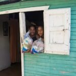 DASAC lleva alimentos y repara techos tras ventarrón en San Juan