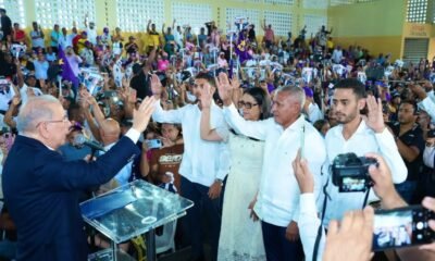 Danilo Medina juramenta a 5,423 nuevos miembros del PLD en Higüey