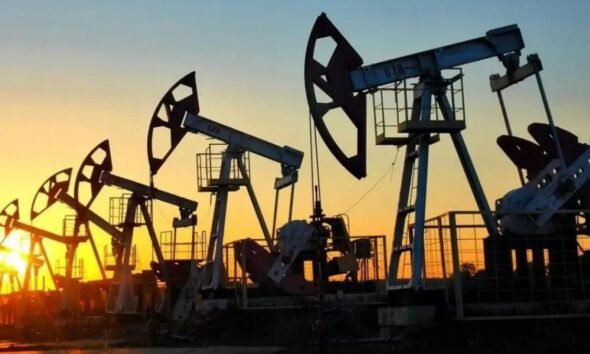 El petróleo de Texas baja un 2,21 % pendiente de avances diplomáticos sobre Oriente Medio