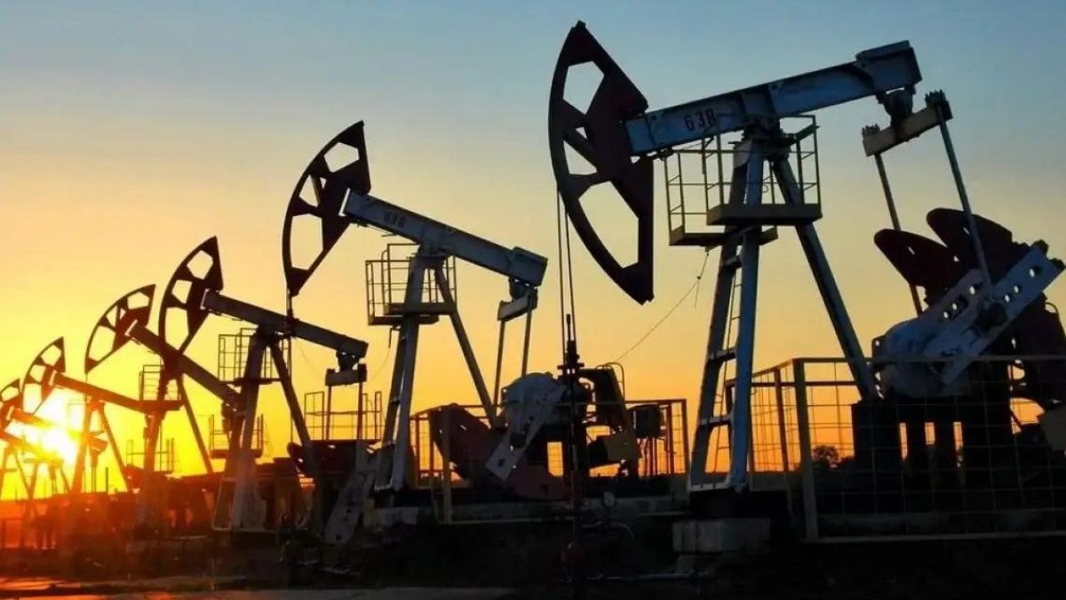 El petróleo de Texas baja un 2,21 % pendiente de avances diplomáticos sobre Oriente Medio