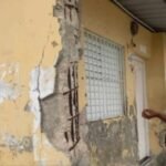 Escuelas de Tamayo enfrentan deterioro y estudiantes reciben clases fuera