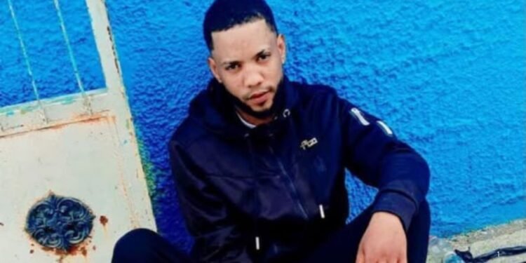 Identifican como Willy David Gómez Cuello al joven muerto durante una intervención policial en Palmarito, Barahona. Familiares reclaman investigación.