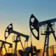 Petróleo sube más de 3 % tras rechazo de Trump a plan iraní