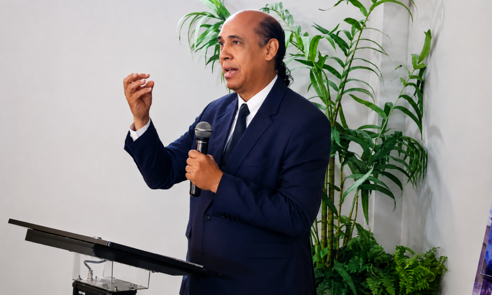 Profesor Victor Cuello