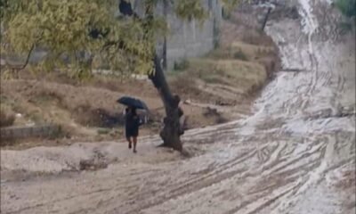 Dirigente comunitario reitera denuncia sobre deterioro de calle de acceso a escuela en Riochill en Barahona