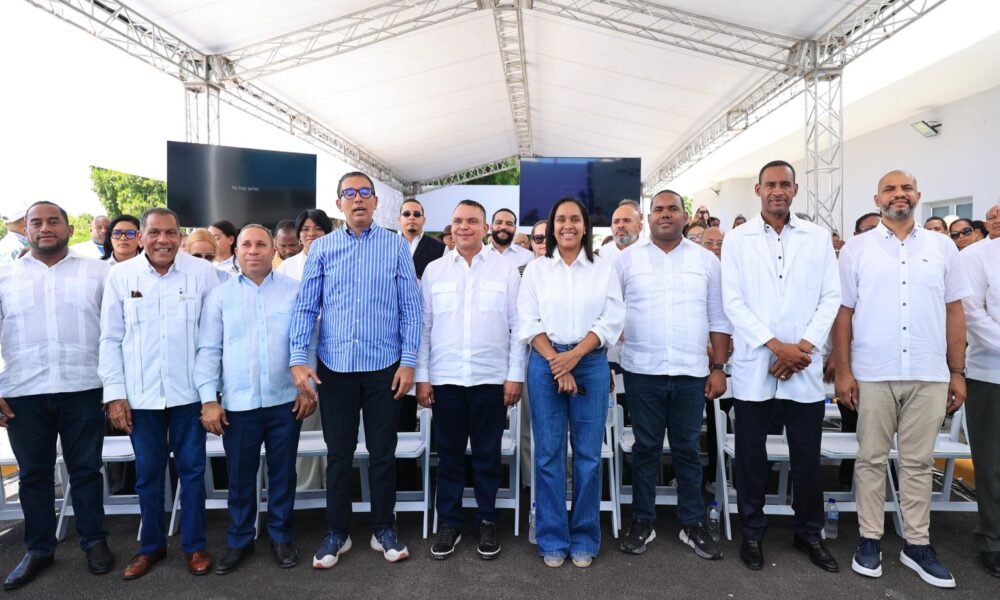 SNS fortalece servicios de salud en Bahoruco con inversión en obras de más de RD$120 millones