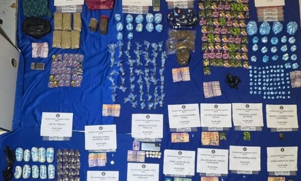 Video: DNCD decomisa 10,147 gramos de presuntas drogas durante operativo contra el microtráfico en SDN6