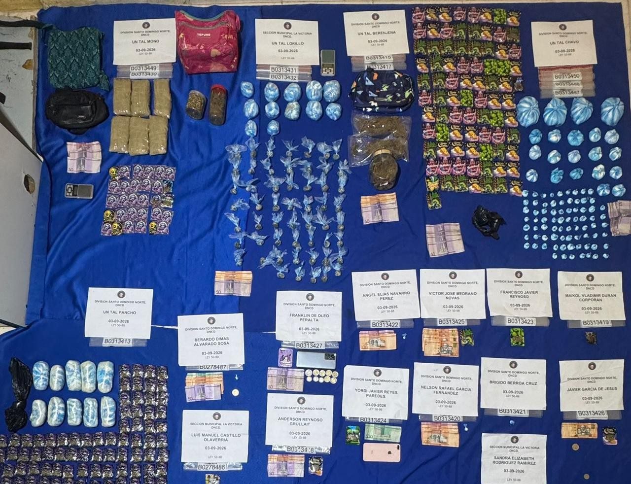 Video: DNCD decomisa 10,147 gramos de presuntas drogas durante operativo contra el microtráfico en SDN6