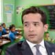 Omar Fernández rechaza la enseñanza del creole en escuelas dominicanas y pide priorizar la calidad de la educación.