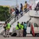 Los Haitianos deportados de EE. UU. aterrizan en Cabo Haitiano; aviones evitan Puerto Príncipe