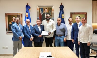 SNS reconoce a David Ortiz como Embajador Honorífico por su trayectoria y labor social
