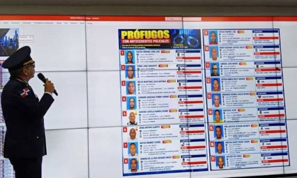 Policía reporta más de 53,000 órdenes de captura pendientes