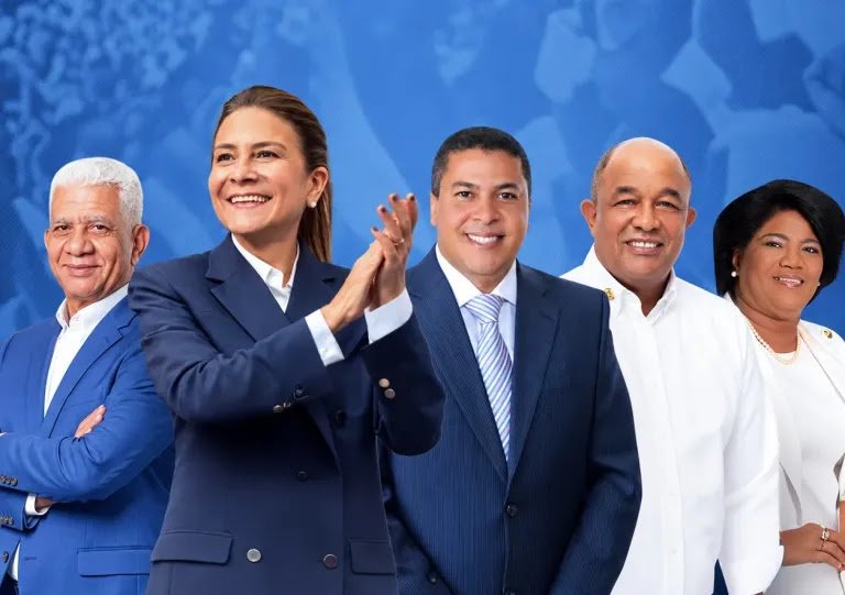 Ricardo de los Santos fortalece candidatura de Carolina Mejía e integra ex senadores